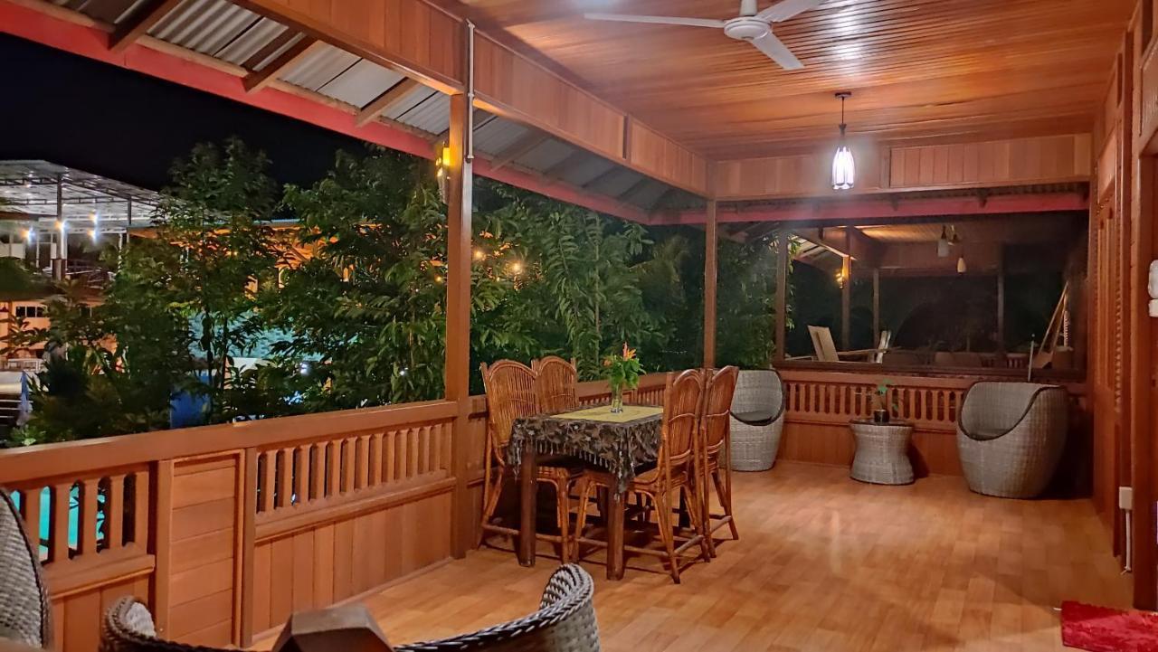 Bunaken Villa Queen'S Dive Manado Bagian luar foto